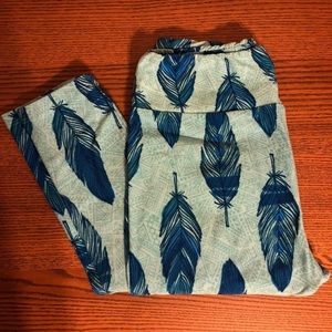 Blue feather LulaRoe leggings